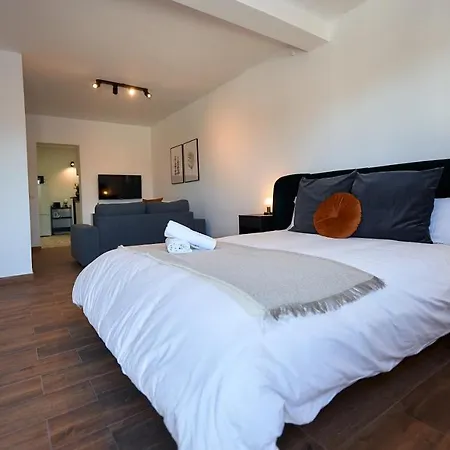 Sierra De Nieves アパート